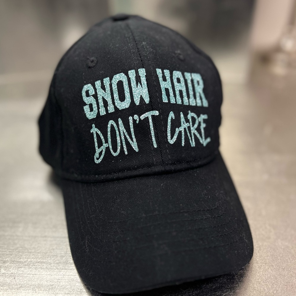 Women’s NWT Baseball Cap Hat Snow Hair Don’t Care Black Turquoise Glitter